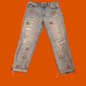 Lucky brand blue embroidered jeans